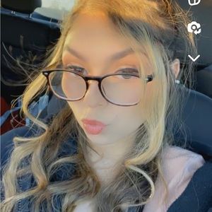 Meet your Posher, Hailey